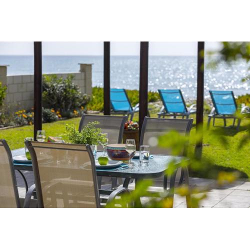 Meneou Beachfront Villa