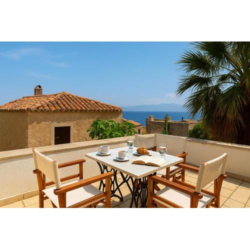 Menexes Suites Monemvasia