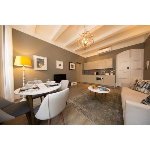 Merchant Street Apartment