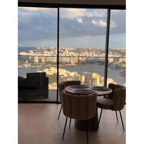 Mercury Tower Luxury Apartment
