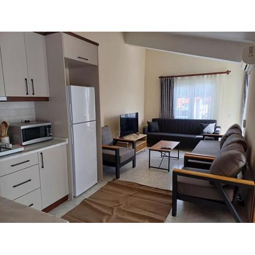 Merkezde Denize Yakın Eşyalı Daire