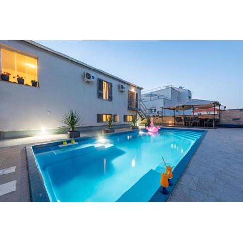 Mery apartment house
