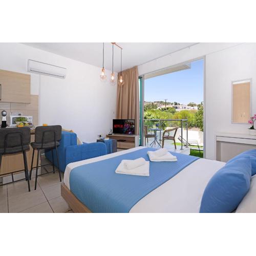 MERYL - Coralli Beachfront Apartment