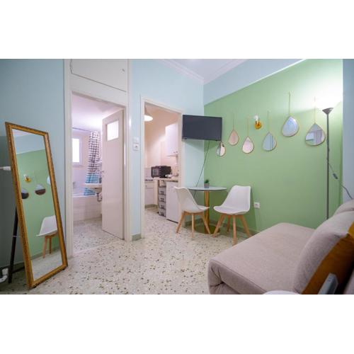 Metaxourgio 2 person apartment by MPS