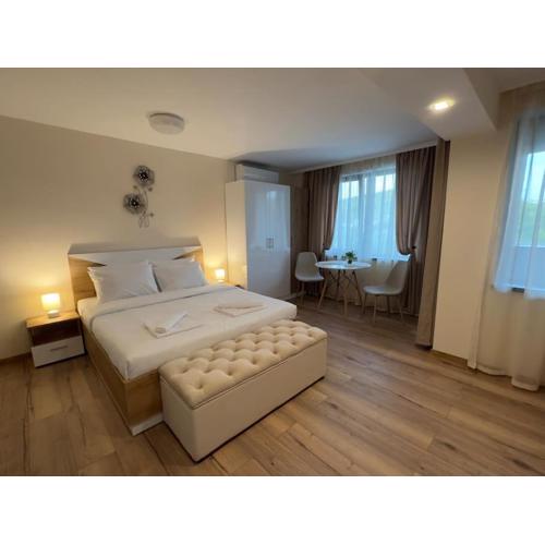 MG Apartments - Central Location