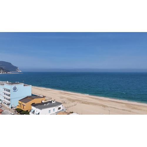 MIALMARE Nord - Marcelli, nuovo trilocale in centro fronte mare