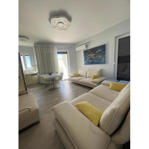 Miar Seaside Apartment Dhërmi
