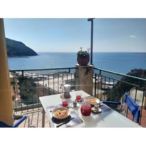 Michela Apartment Sea View