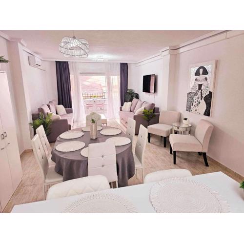 Midas One Apartment