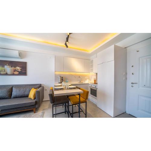 Midpoint Suites