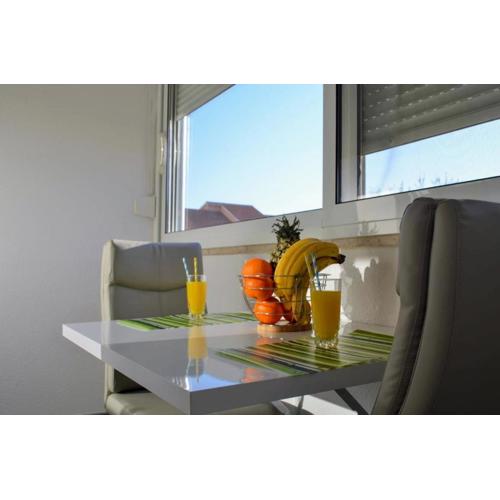 Mihaela studio apartmans 150m near the beach
