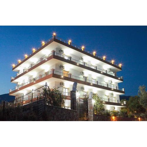 Mihalis Apartments