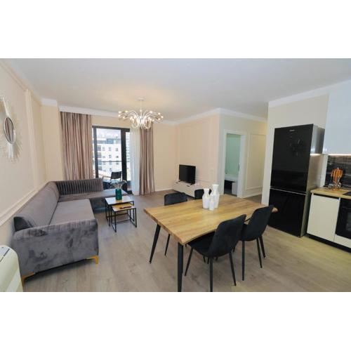 Miku Apartment - Captivating 3 Bedroom At Olympic Residence