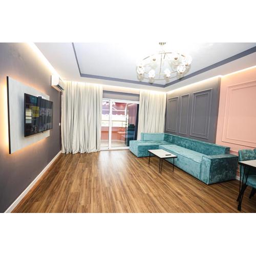 Miku Apartment - Deluxe 2 Bedroom Apartment At Komuna e Parisit