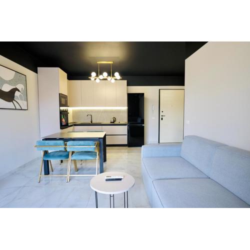 Miku Apartment-Chic 2 Bedroom Escape