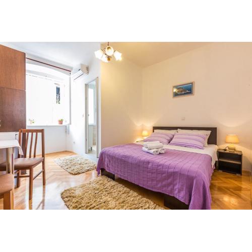 Mila apartments in old town centre
