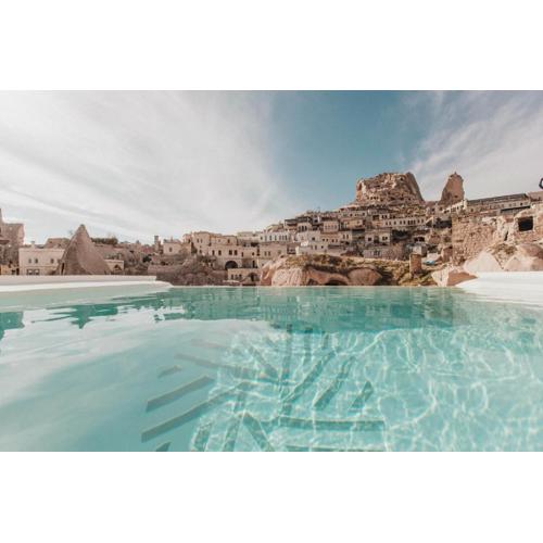 Millstone Cave Suites Hotel