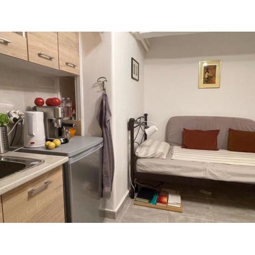 mini Studio next to Platia Exarchia, Athen