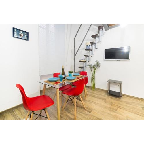 Miniloft Rosso · Mini-Loft Sanremo Centro. Wifi & Aria condizionata