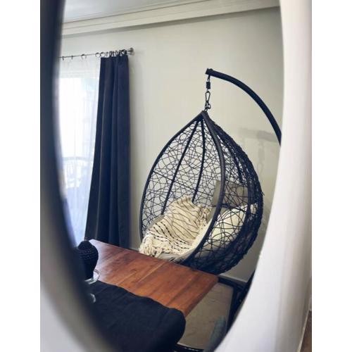Minimal 3BR Apartment in Athens