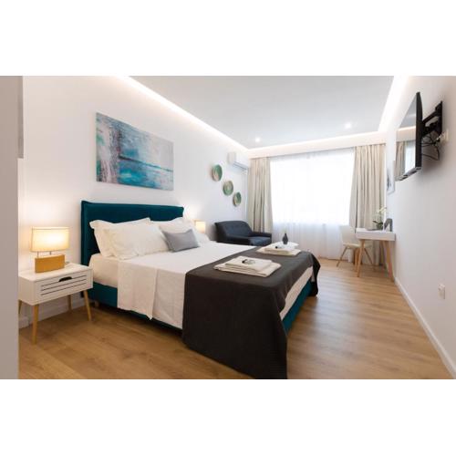 Minimal apartment in Plaka