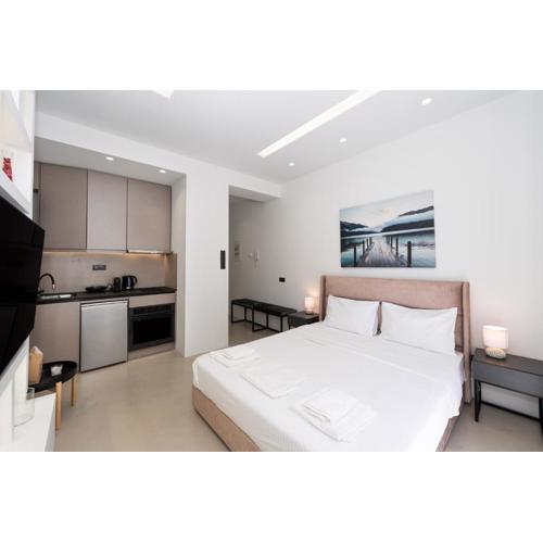 Minimal Studio with Balcony in Central Athens