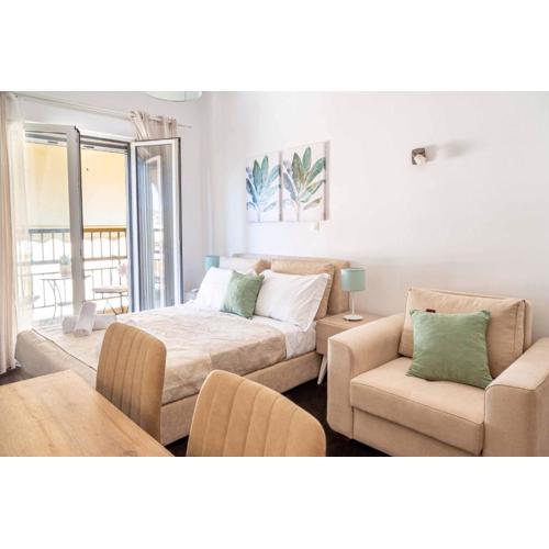 Minimalist suite in Pagkrati