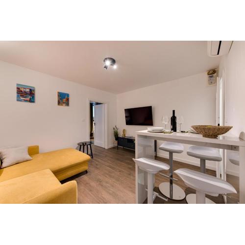 MINMAR Apartments