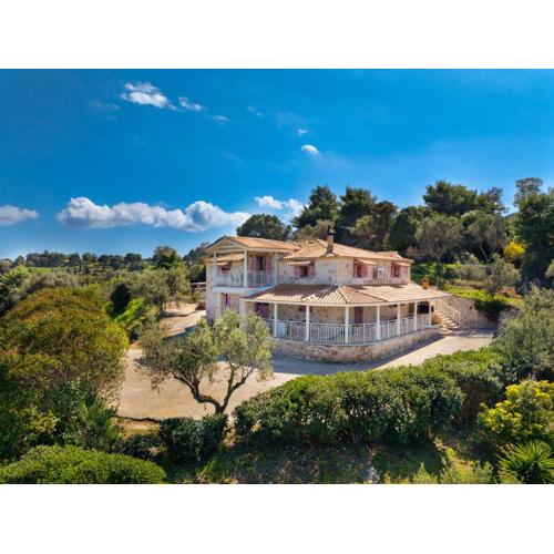 Mirabilia Loft - Amazing Views and Steps from Banana Beach