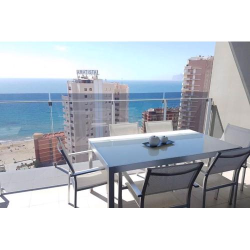 Mirador 18 by Vivirel Calpe