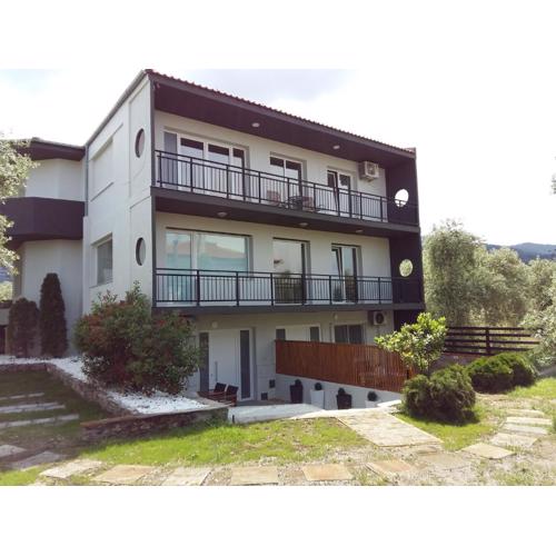 Mirador Apartments