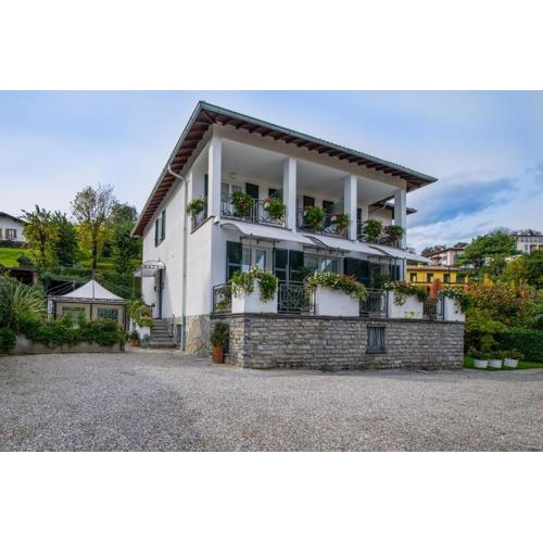 Miralago B&B and Apartments