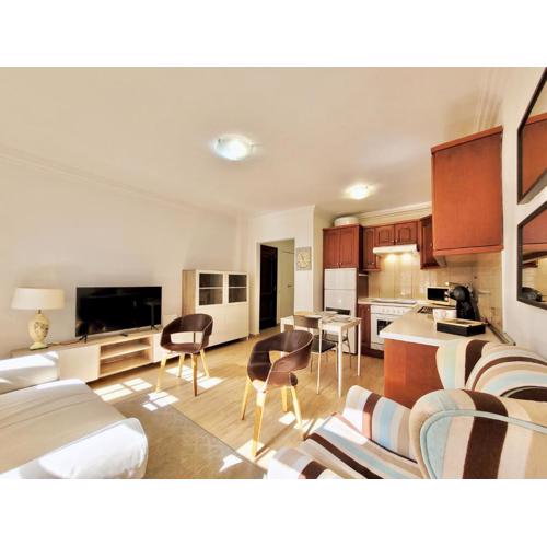 Miranda Apartment with FREE PARKING