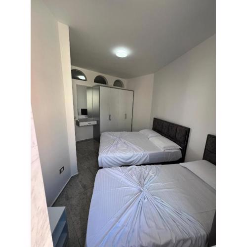 Miri Apartments Velipoj