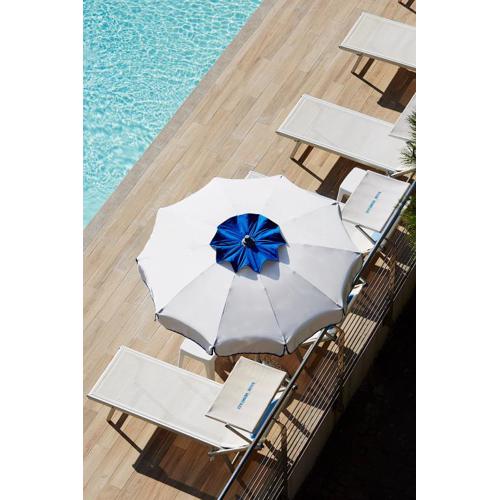 Miriam Hotel & Residence