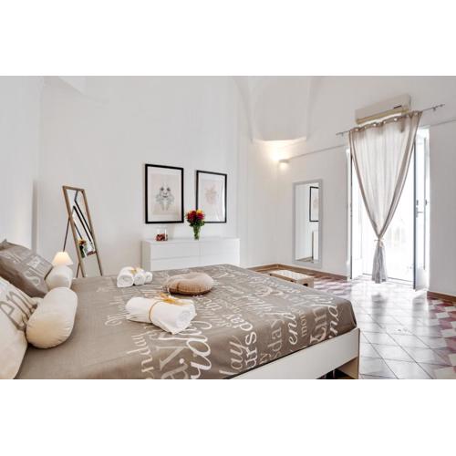 Mirror House Lovely Apartment