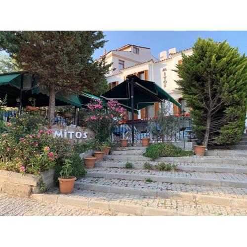 Mitos Hotel
