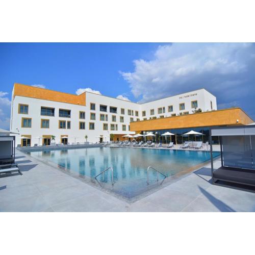 mk hotel tirana