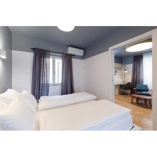 MK Luxury Rooms
