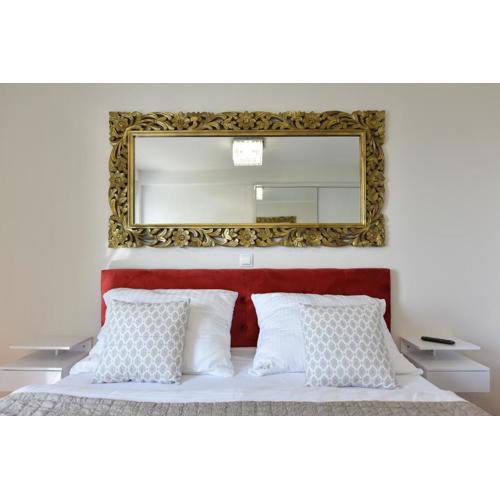 MM Luxury Apartments GOLD & RUBIN