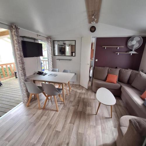 mobil-home family 6-8 personnes Camping 4 étoiles bois dormant