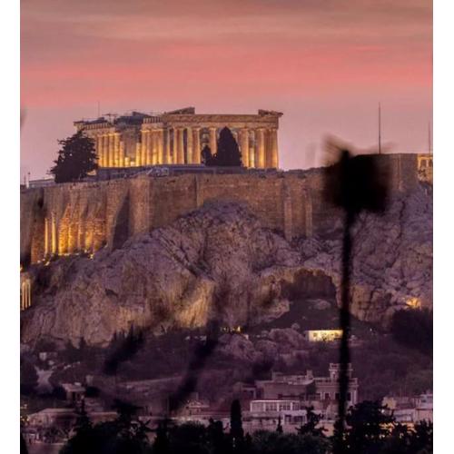 Mocha Acropolis View Apartment