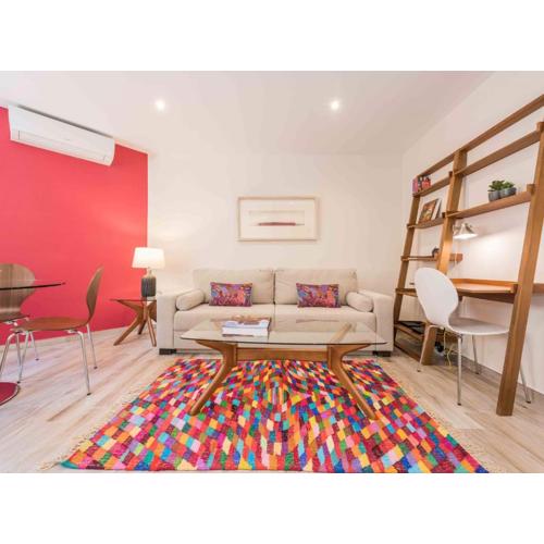 Modern 1-Bedroom Apartment in Exclusive Barrio Salamanca Ideal for 2, Near Golden mile , Goya I