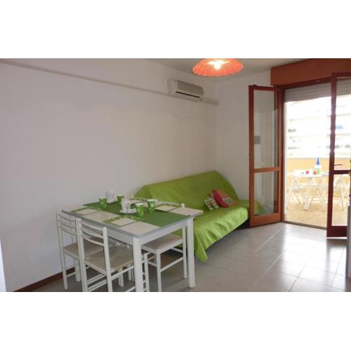 Modern 1 bedroom apartment with balcony - Beahost