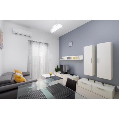 Modern 2 Bedroom Apartment (Msida)