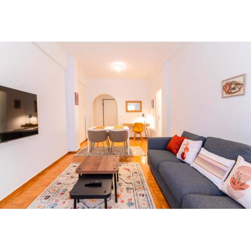 Modern 2-Bedroom Apt in Athens