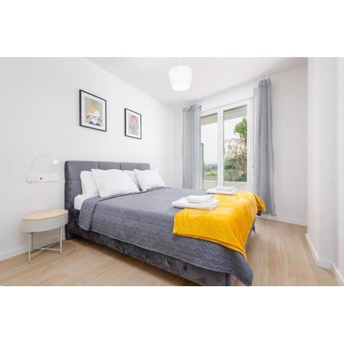 Modern 2 bedroom Apt rooftop pool + gym RDR328