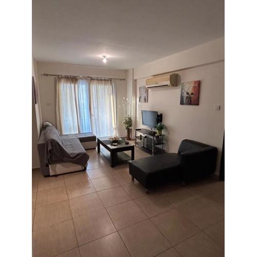 Modern 2BR Appartment near Finikoudes beach - Larnaka