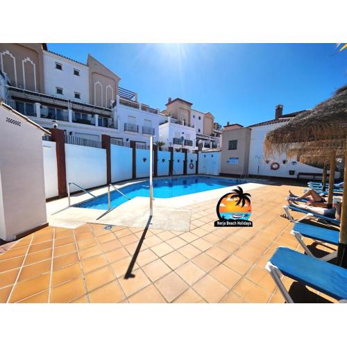 Modern 3 Bedroom Apartment near Burriana Beach