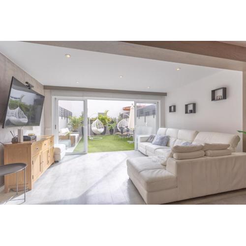 Modern 3 Bedroom Duplex Adeje City Center Wifi